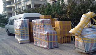 杭州搬家公司搬家現場家具打包